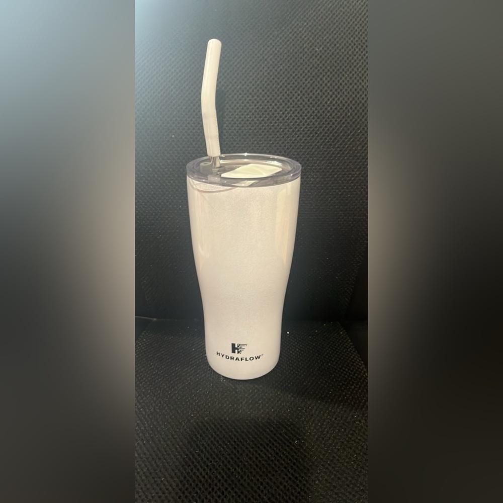 Hydraflow 20oz water bottle